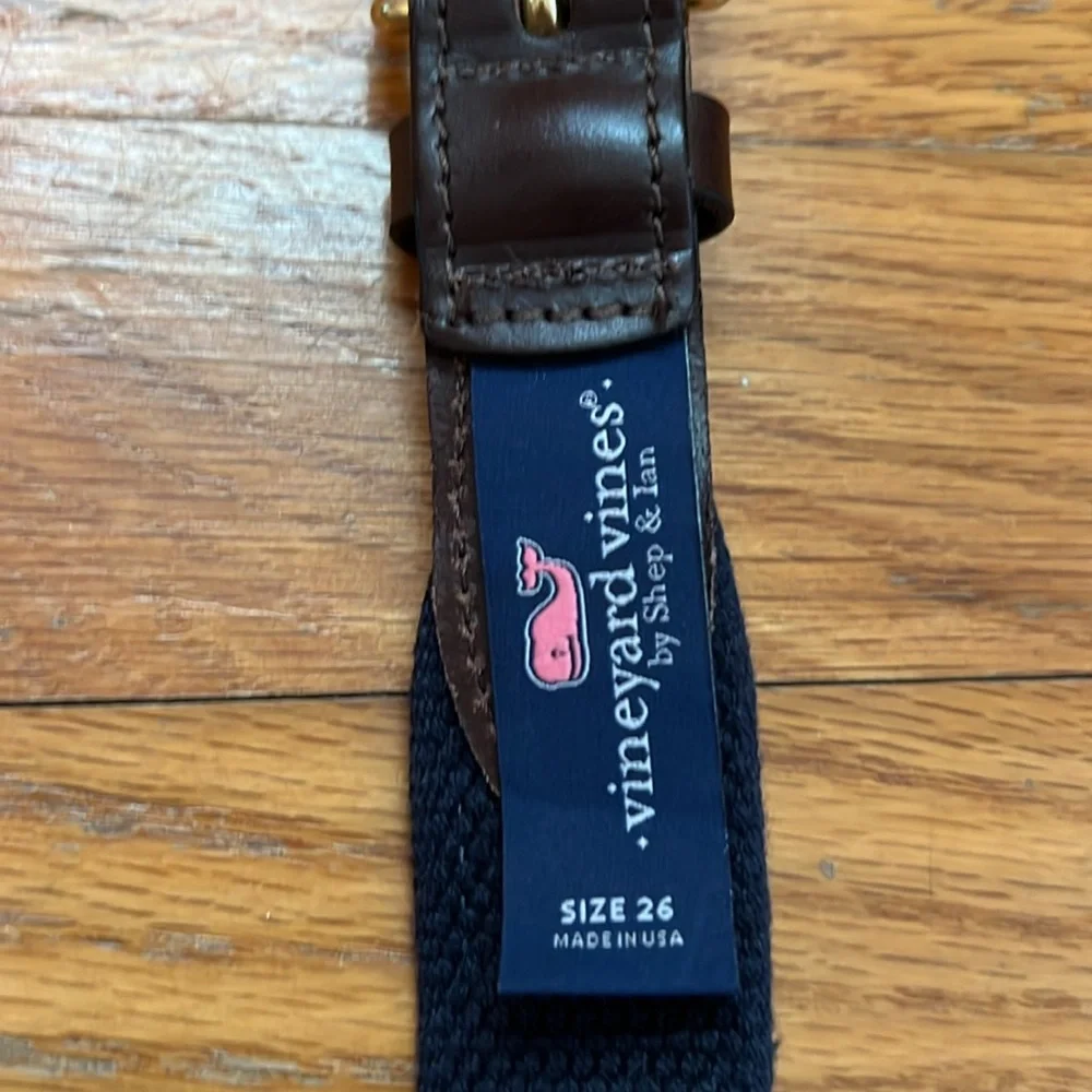 Vineyard Vines boy belt